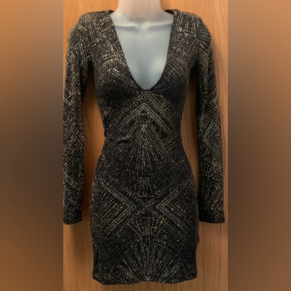 H&M BodyCon shimmery Dress Silver Black V-Neck